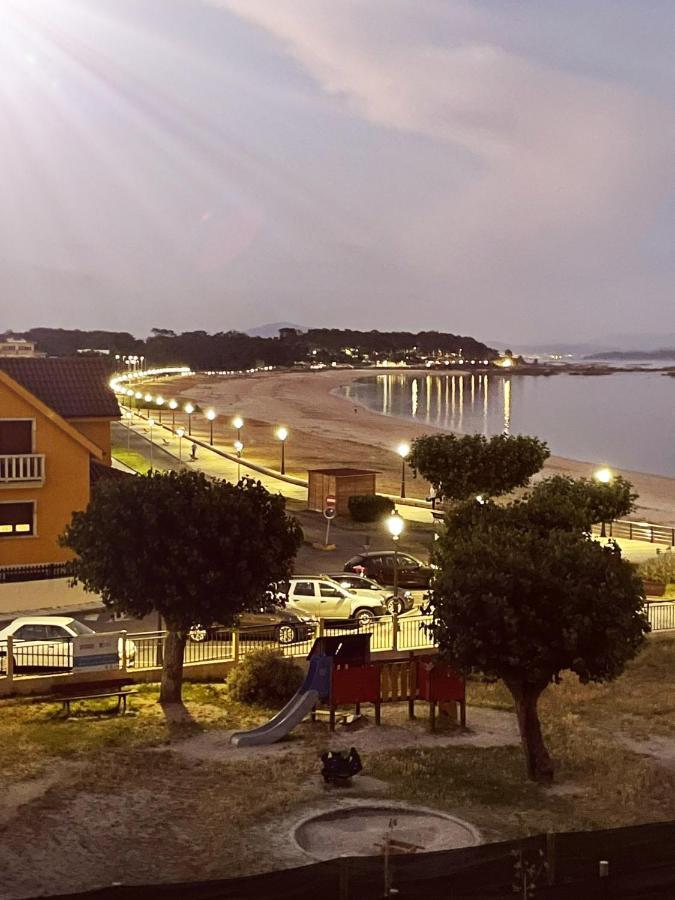 Apartamento En La Playa Διαμέρισμα Ribeira Εξωτερικό φωτογραφία
